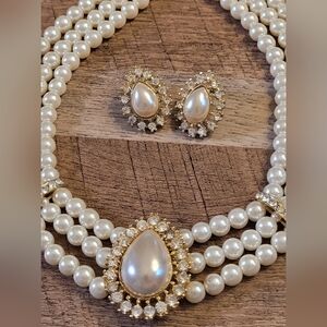 Vintage Simulated Pearls and Zirconia Teardrop Choker Necklace and Earrings